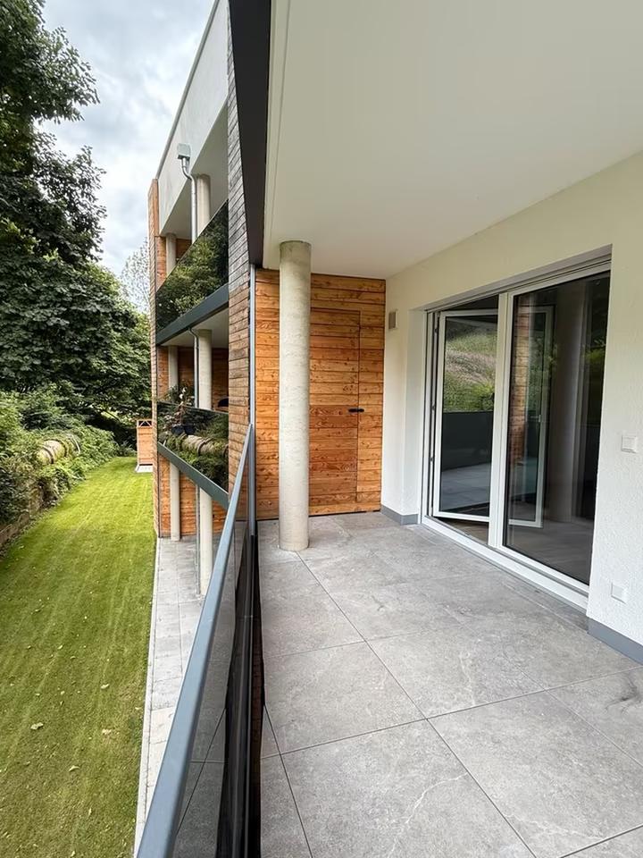 Idyllischer Rückzugsort: Moderne 2-Zimmer-Wohnung zum Erstbezug!