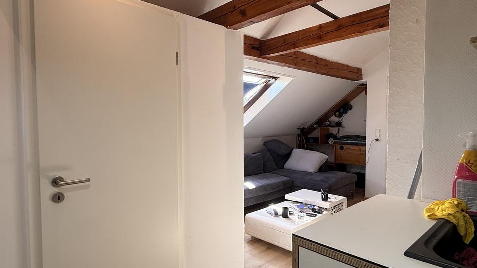 Vermietete DG-Wohnung mit 7,2 % Rendite — renoviert (inkl. Elektrik), Energieklasse B, prov.frei – Bild 7