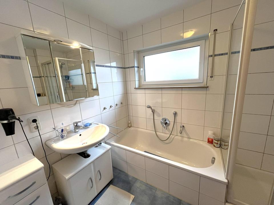 Großes, helles REH für die Familie mit modernem Grundriss und wunderschönem Garten – Bild 14