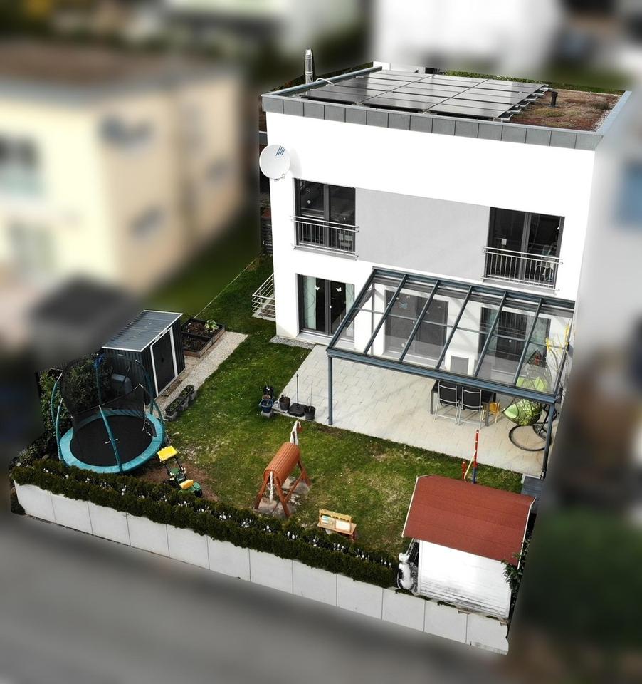 Moderne DHH mit Pergola, Garage & PV | 6 Zimmer | 148 m² | KfW-55 Standard