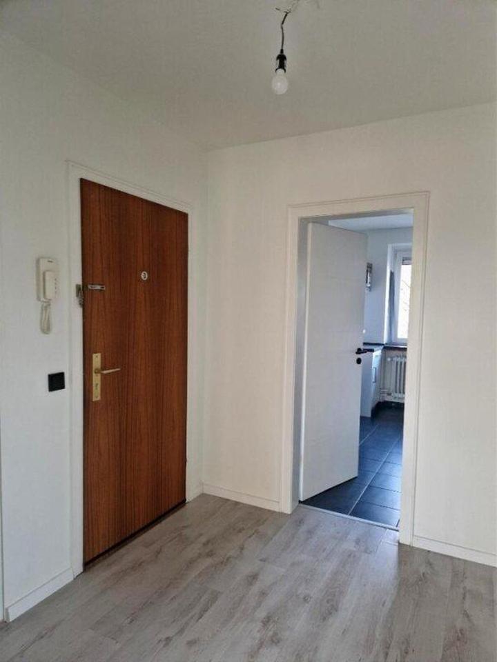 Attraktive 4 Zi.-Wohnung im schönen Rahlstedt – Bild 4