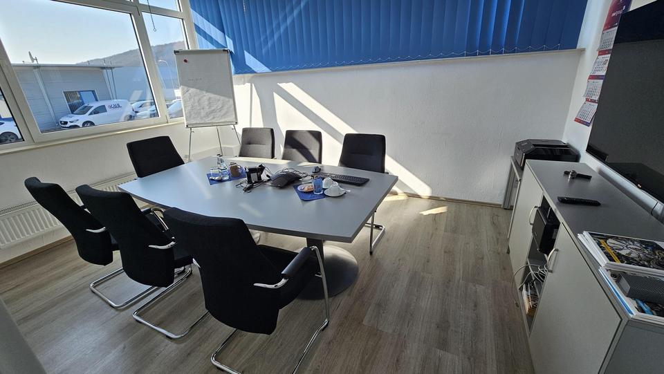 Firmenhalle / Industriehalle mit Bürotrakt – Bild 17