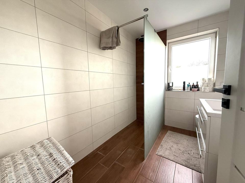 Provisionsfrei! Freistehendes Haus + Einliegerwohnung 865m Garten +Garage,Keller – Bild 18