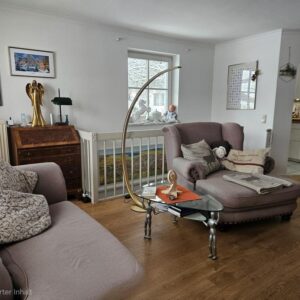 Großzügige Erdgeschoss-Wohnung mit Terasse und Gartenanteil