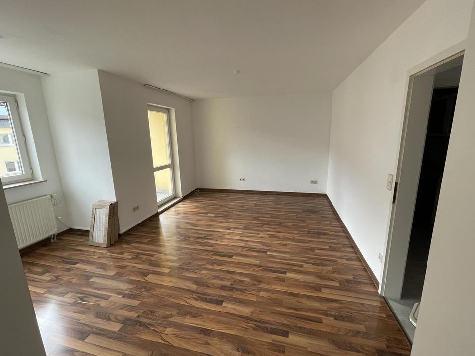 Helle Zwei-Zimmer-Wohnung mit Sonnenbalkon zu verkaufen – Bild 8