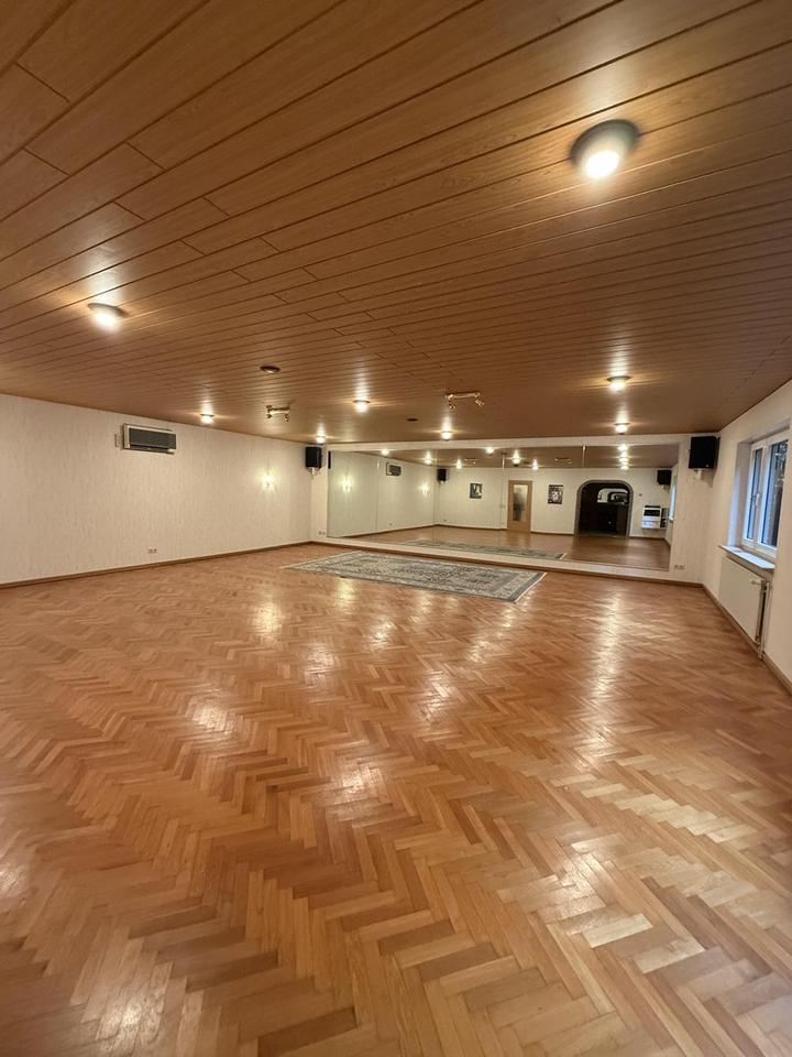 Großzügiges Einfamilienhaus mit Garten, Doppelgarage & vielseitigen Nutzungsmöglichkeiten – Bild 6