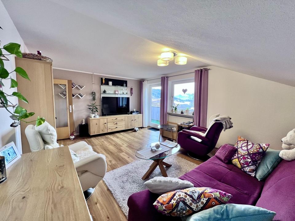 Idyllisch gelegene 5 Zimmer Wohnung – Bild 11