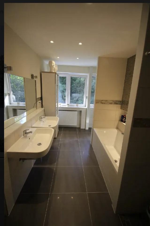 Wohnung wie ein eigenes Haus in Göttschied 180 qm - Einbauküche – Bild 3