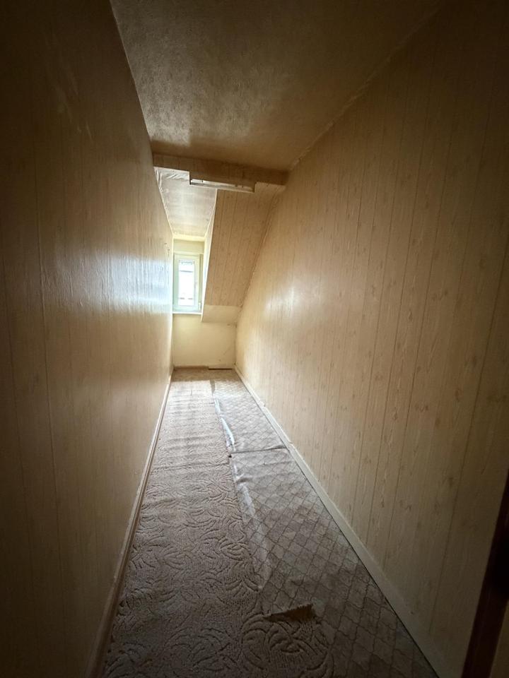 5 Monate keine Miete! Sanierungsbedürftige 3 Zimmer Wohnung zum selbst renovieren! – Bild 6