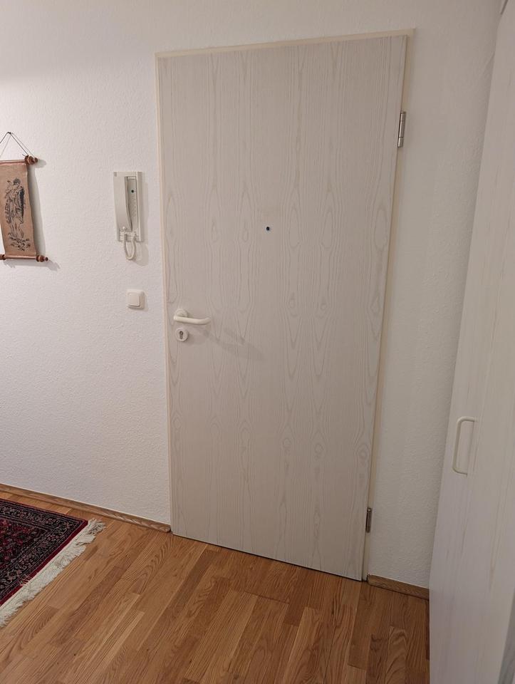 Lichtdurchflutete Wohnung mit großer Dachterrasse in zentrumsnaher Lage von Privat – Bild 22