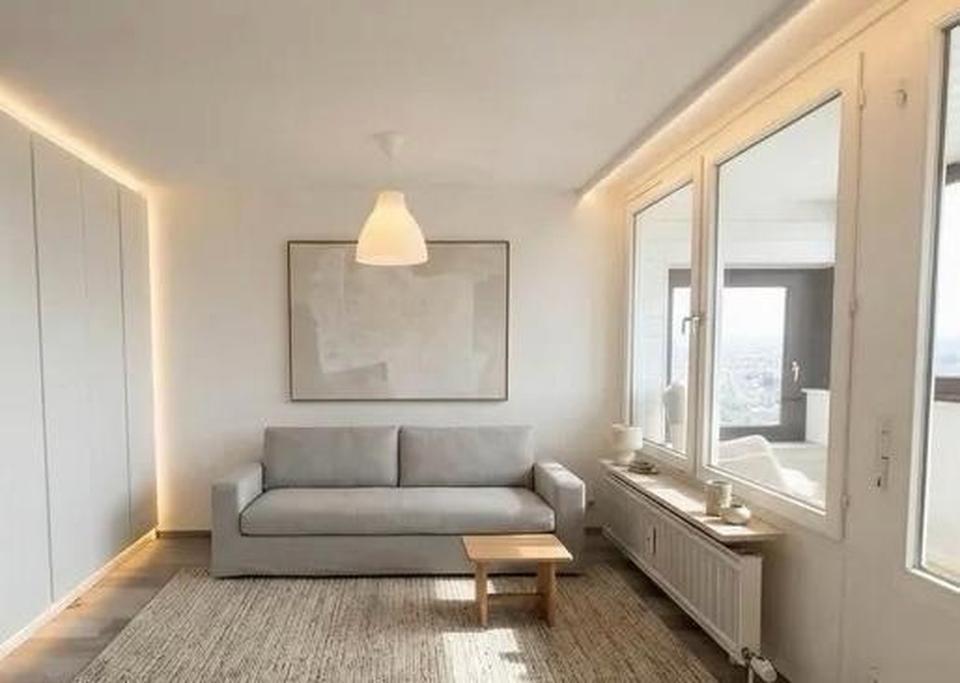 Panoramablick über Villingen * helle 1 Zi-Whg * modernisiertes Bad * inkl. TG * neue EBK * Balkon – Bild 3