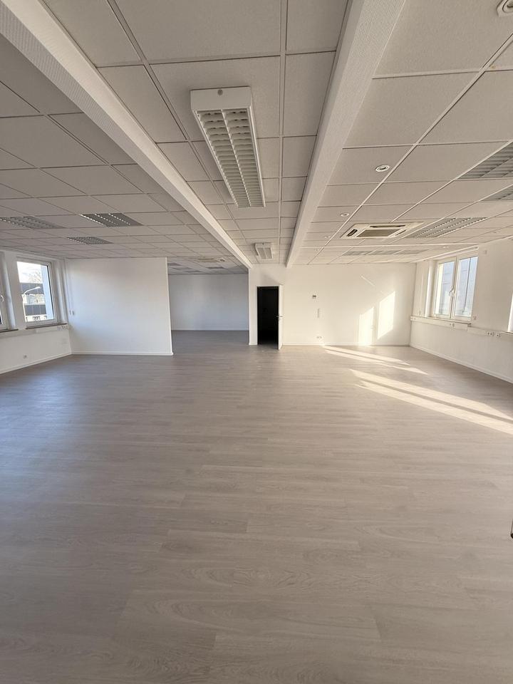 Gewerbliche Büro- / Praxisfläche - 461,5 m² - Mietobjekt – Bild 3