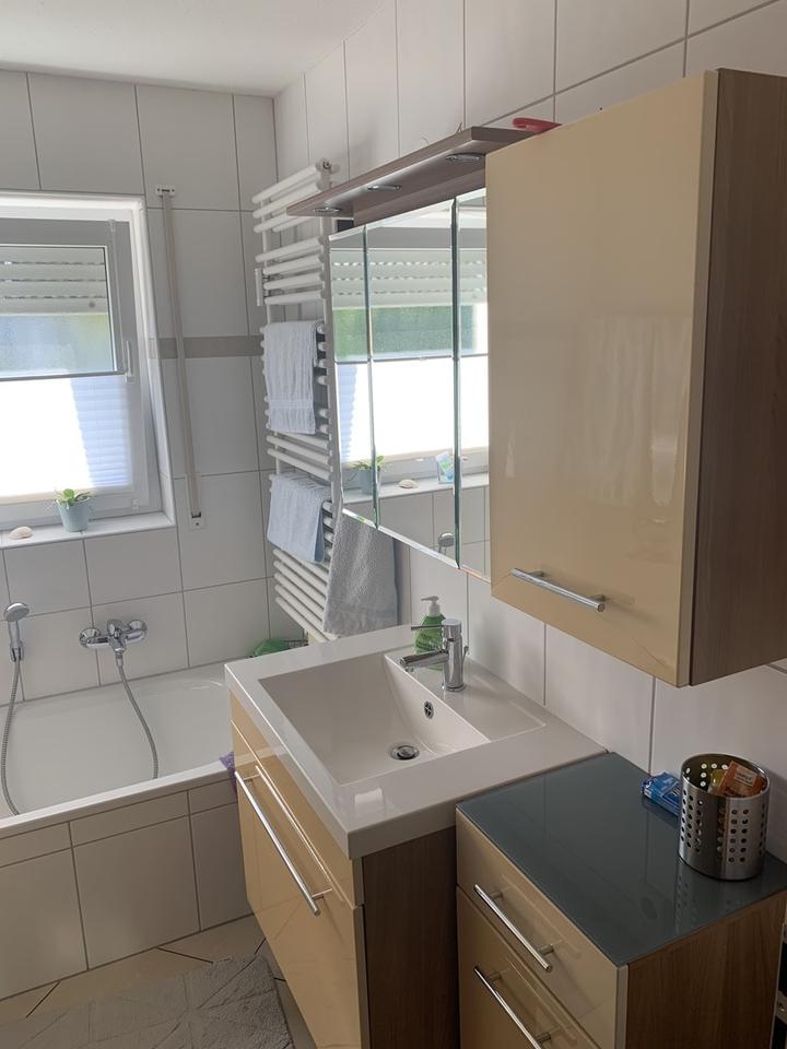 Großzügige 4-Zimmer-Wohnung (ca. 104 m² Wfl., Einbauküche) in ruhiger, zentraler Lage von Lichtenau! – Bild 12