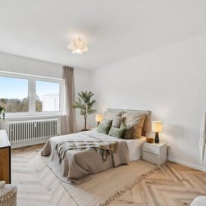 *SOFORT EINZIEHEN* - Stilvoll modernisierte 3-Zimmer-Wohnung mit Balkon am Heidbergsee