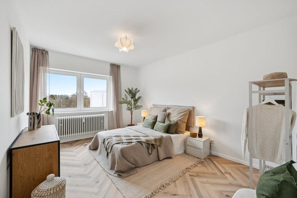 *SOFORT EINZIEHEN* - Stilvoll modernisierte 3-Zimmer-Wohnung mit Balkon am Heidbergsee