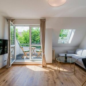 Provisionsfreie 3-Zimmer-Dachgeschoss-Maisonette am historischen Parkensemble von Alt-Lichtenrade