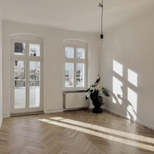 Stilvoll sanierte Altbauwohnung mit Süd-Ausrichtung und Balkon im beliebten Winsviertel