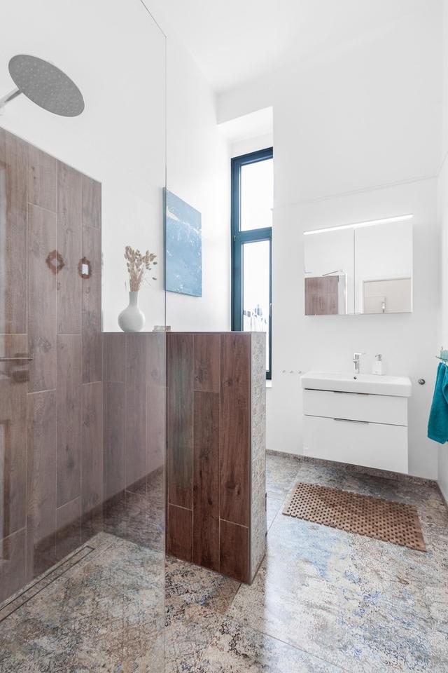 Kernsaniertes 2-Zimmer-Loftjuwel in Düsseldorf-Grafenberg – sofort vermietbar, 4 m Deckenhöhe – Bild 14