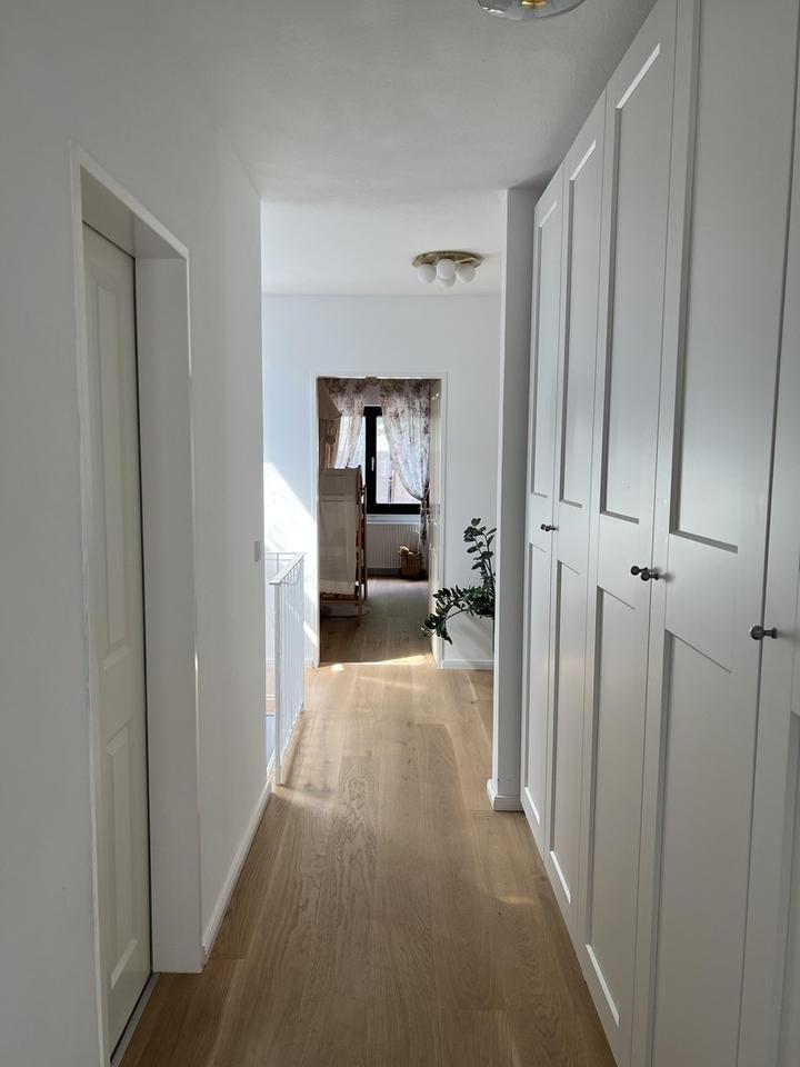 Lichtdurchfluteter Reihenbungalow mit Garten und Sauna in ruhiger Lage – Bild 12