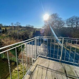 Sonnige, freundliche 3 Zimmer Wohnung mit Südwestbalkon