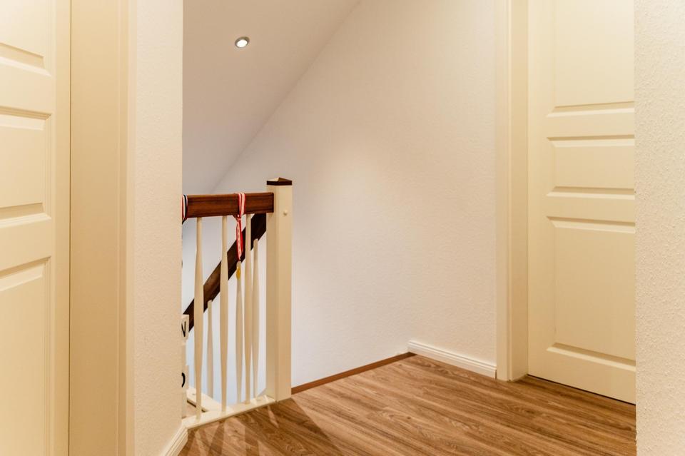 Gepflegtes Einfamilienhaus (Walmdachbungalow) ohne Makler – Bild 39