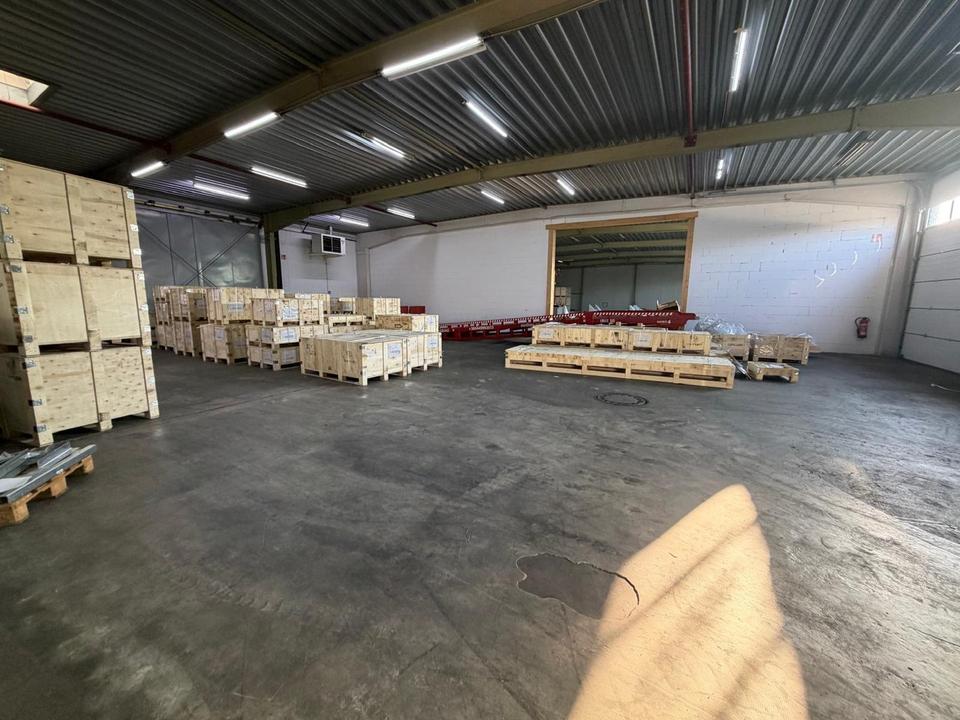 Vielseitige Gewerbeimmobilie mit Bürofläche in Top-Gewerbelage – Bild 7