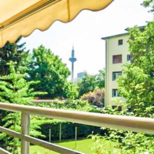 Provisionsfrei großzügige 3-Zi-Wo mit zwei Balkonen und Potenzial