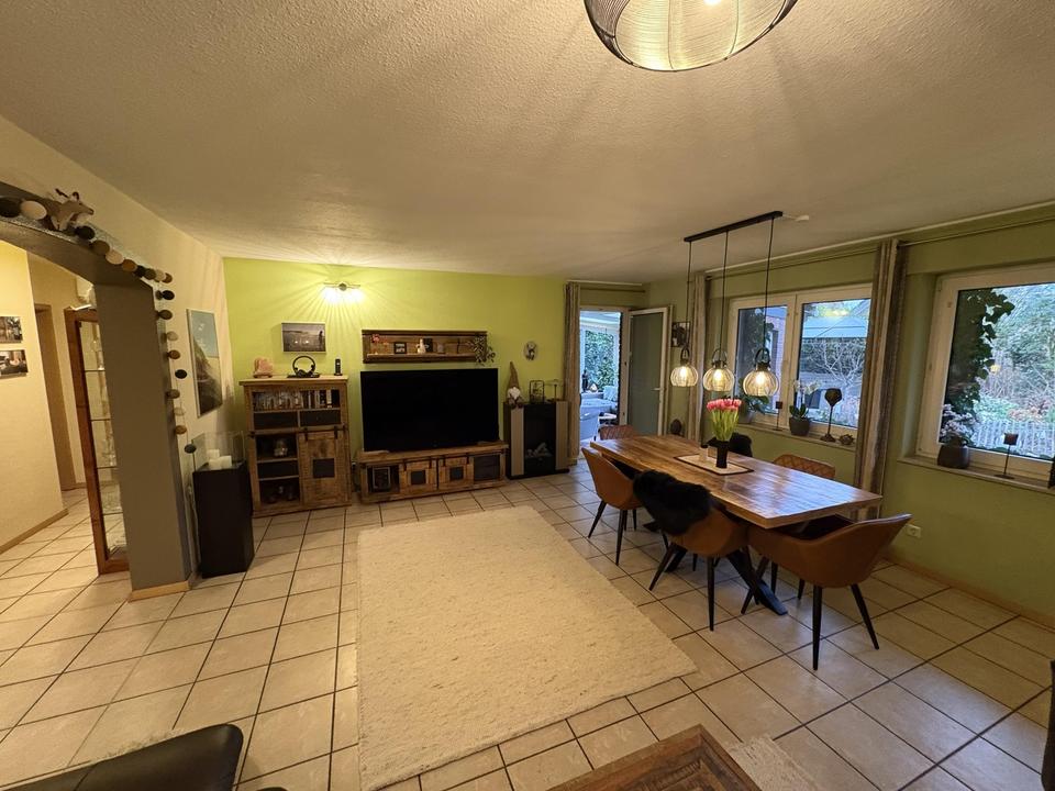 Unabhängig von Öl und Gas. Gepflegte Zweifamilienhaus-DHH in ruhiger und zentraler Lage von Alpen – Bild 14