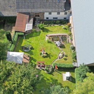 Einfamilienhaus mit Werkstatt, Gartenidylle & viel Platz für die ganze Familie