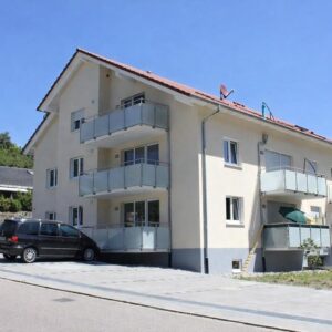 Großzügige 4-Zimmer Wohnung mit Garten und Balkon in Kandern