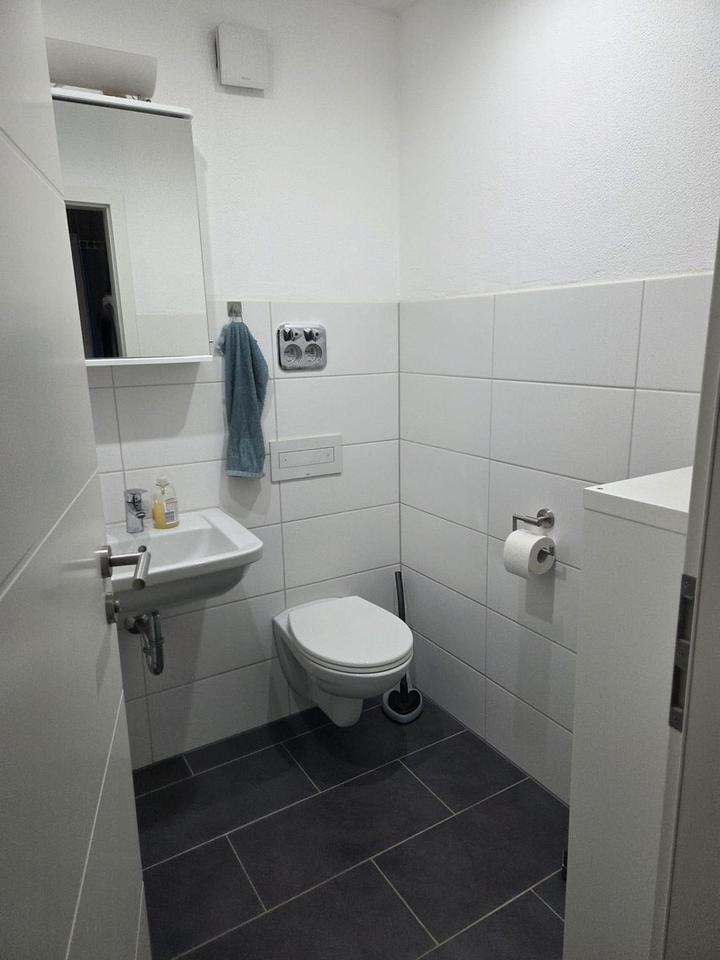 Attraktive 3,5 Zimmer-Wohnung in Karlsruhe – Bild 9