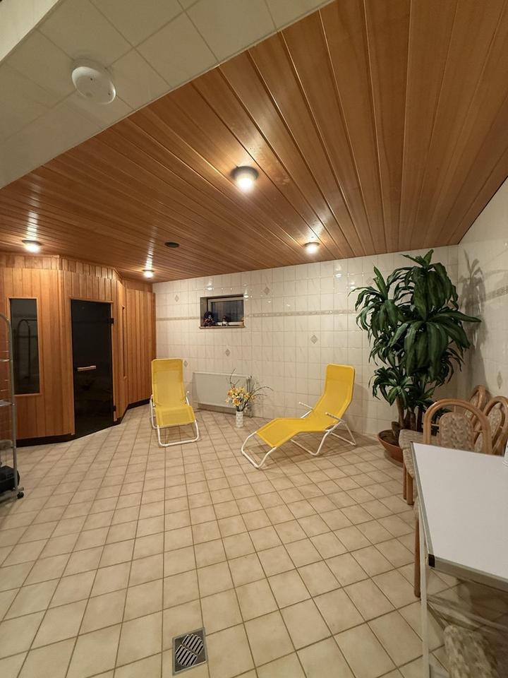 Großzügiges Einfamilienhaus mit Garten, Doppelgarage & vielseitigen Nutzungsmöglichkeiten – Bild 7