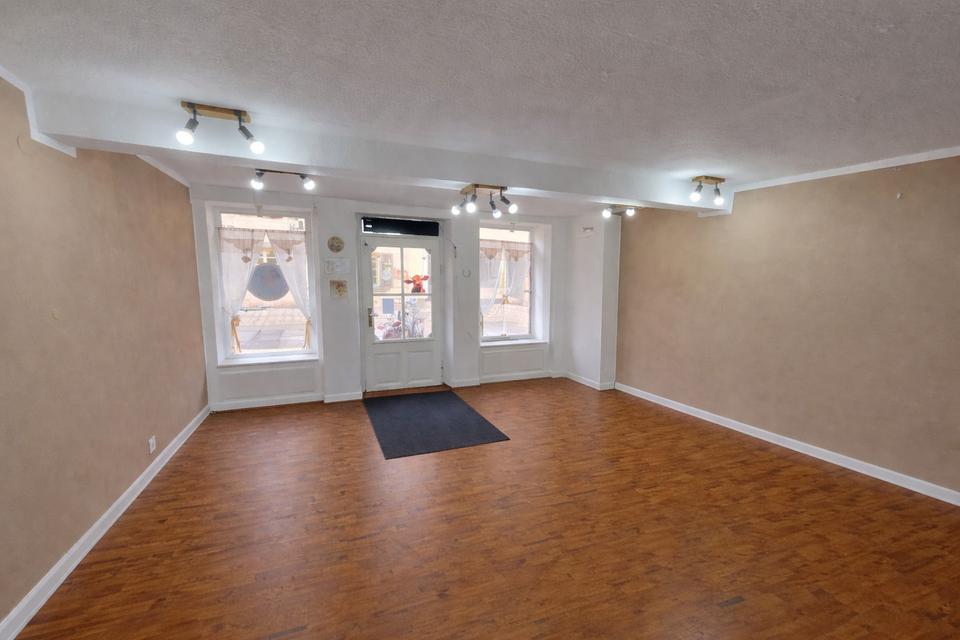 Repräsentativer Laden im Ohm-Geburtshaus – Gefragte Bestlage am Uni-Campus & kubic – Bild 4