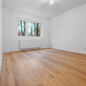 Erstbezug Horn: Sanierte Wohnung – Nahe Universität – 3 Zimmer