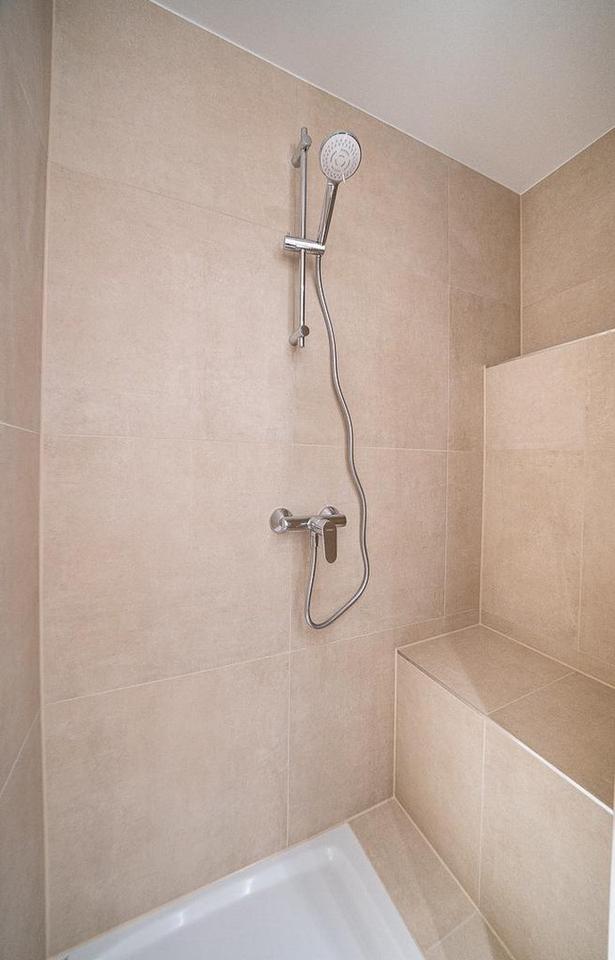 Altstadt-Süd in Köln: Frisch sanierte Wohnung im Erstbezug inklusive eigenem Stellplatz – Bild 10