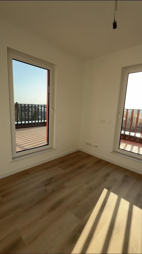 Traumhafte 4 Zimmer Wohnung mit Dachterrasse, Klimaanlage, Jalousie, B16 – Bild 7