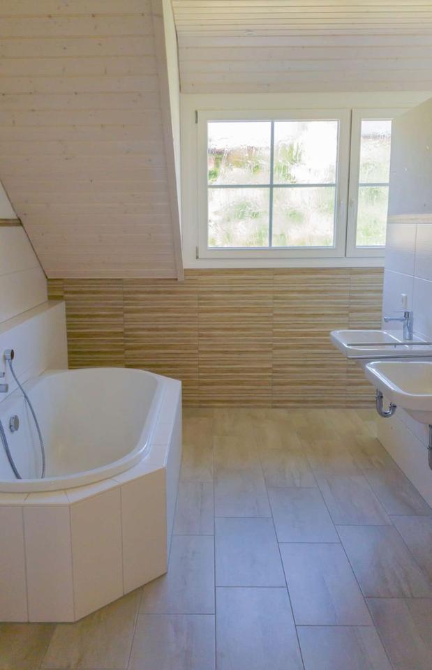 Luxuriöse, neuwertige Doppelhaushälfte im modernen Landhausstil – Bild 16