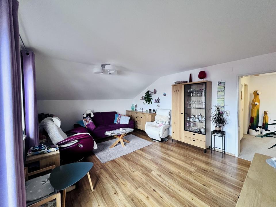 Idyllisch gelegene 5 Zimmer Wohnung – Bild 13