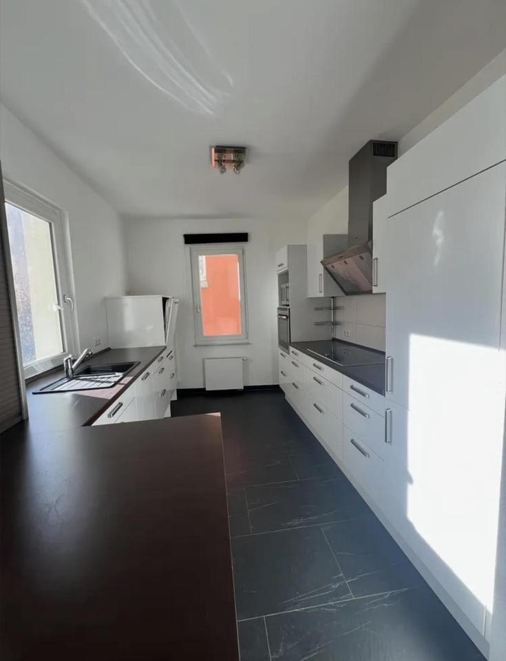 Großzügige 3,5 Zimmer Wohnung in Bestlage – Bild 4