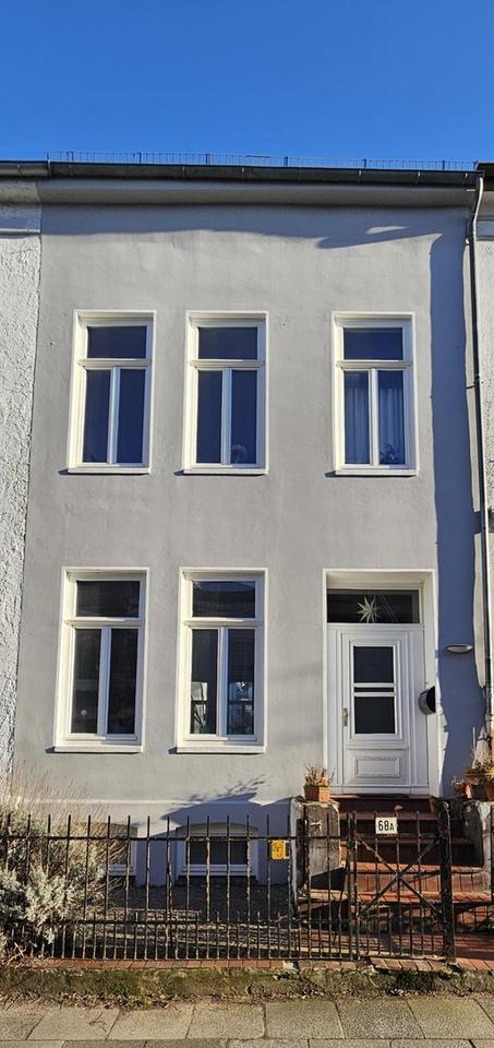 Charmantes Altbremer Reihenhaus in begehrter Lage – bezugsfertig mit Hofgarten