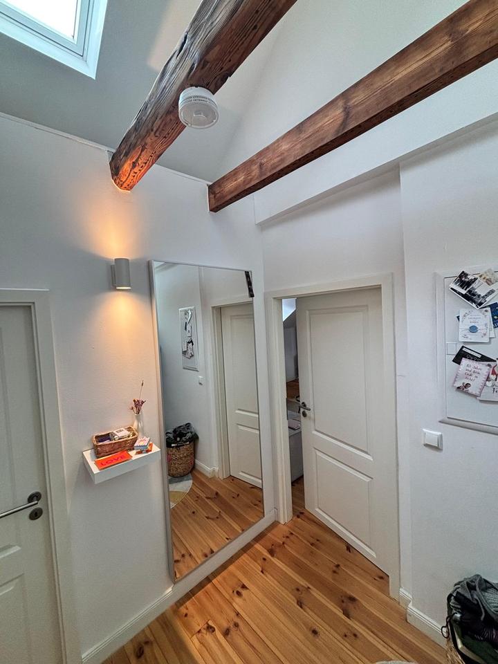 kernsanierte Dachgeschosswohnung in Duisburg-Ruhrort – Bild 3