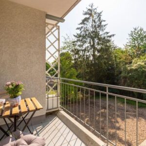 Helle Wohnung mit Balkon