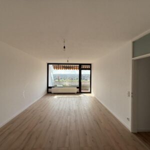 Attraktive 3 Zimmer Wohnung Erstbezug nach Sanierung zu vermieten