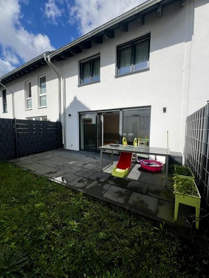 Reihenhaus aus 2023 mit WP in Bo-Eppendorf am Südpark – Bild 16