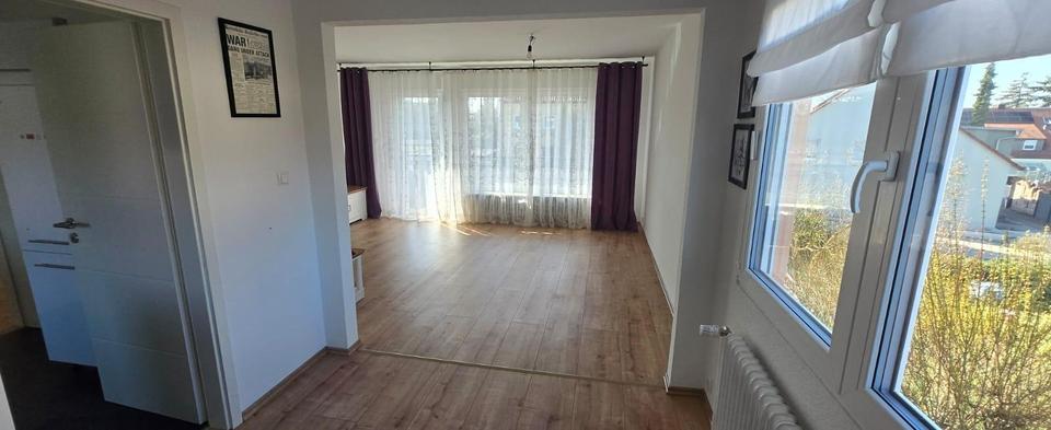 Helle, moderne 3-Zimmer-Wohnung mit Balkon, Garten, Garage & Stellplatz in Mainbernheim – Bild 2