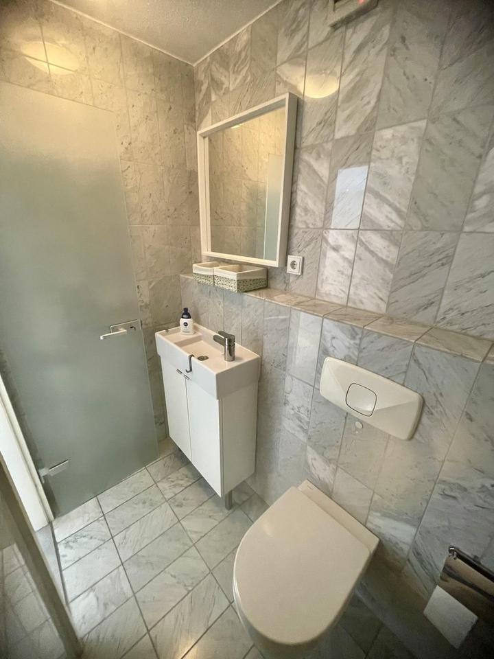 Maisonette-Wohnung mit Sonnenterrasse und Stellplatz in Köln-Rodenkirchen – Bild 7