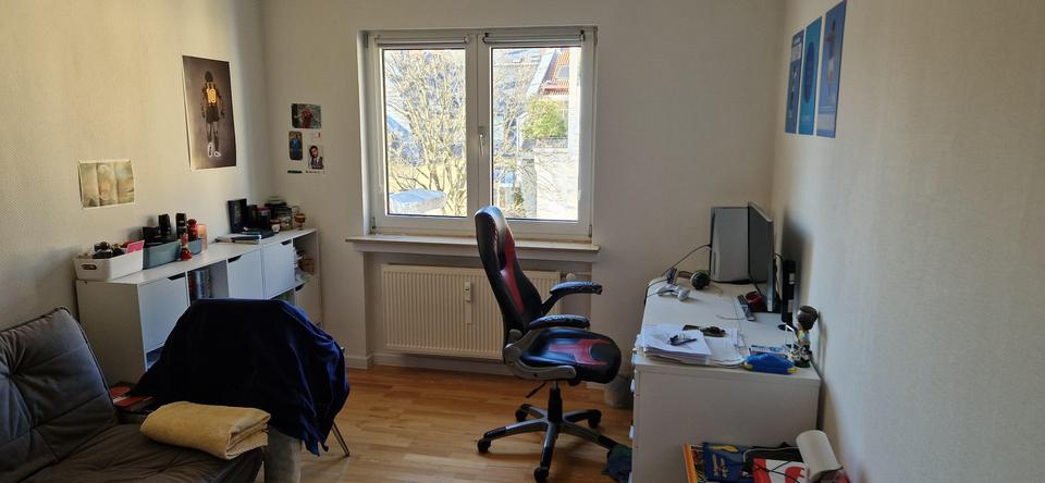 Westend-Nord: 3,5 -Zimmer-Wohnung mit Skyline-Blick – Bild 13