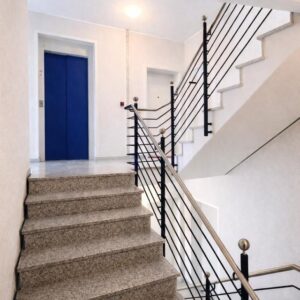 Moderne 2-Zimmer-Wohnung mit Balkon, Carport & Aufzug im Ortskern von Dieringhausen