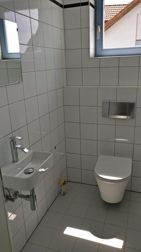 Charmante, Licht-durchflutete 3-Zimmer Maisonette-Wohnung mit großem Balkon und 2 Stellplätzen – Bild 5