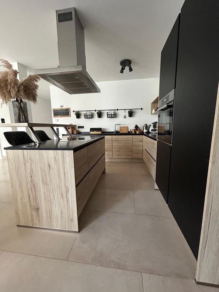 Offene und großzügige 3,5-Zimmer-Wohnung mit Garten & Kamin – Bild 12